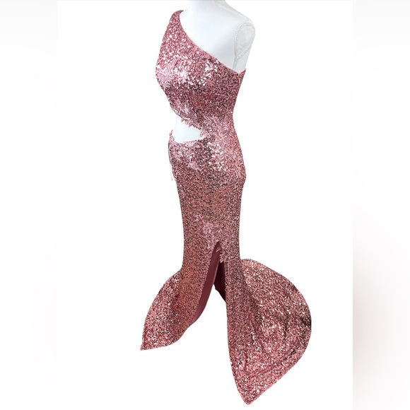 NWT Terani Couture One Shoulder Pink Sequin Cut Out Formal‎ Maxi Gown Glamour - Picture 8 of 13